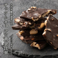 【予約商品10月26日以降順次発送】割れチョコ(4種のミックスナッツ)360g(180g×2袋) 送料無料 [ ハイカカオ クーベルチュール スイーツ チョコレート ]