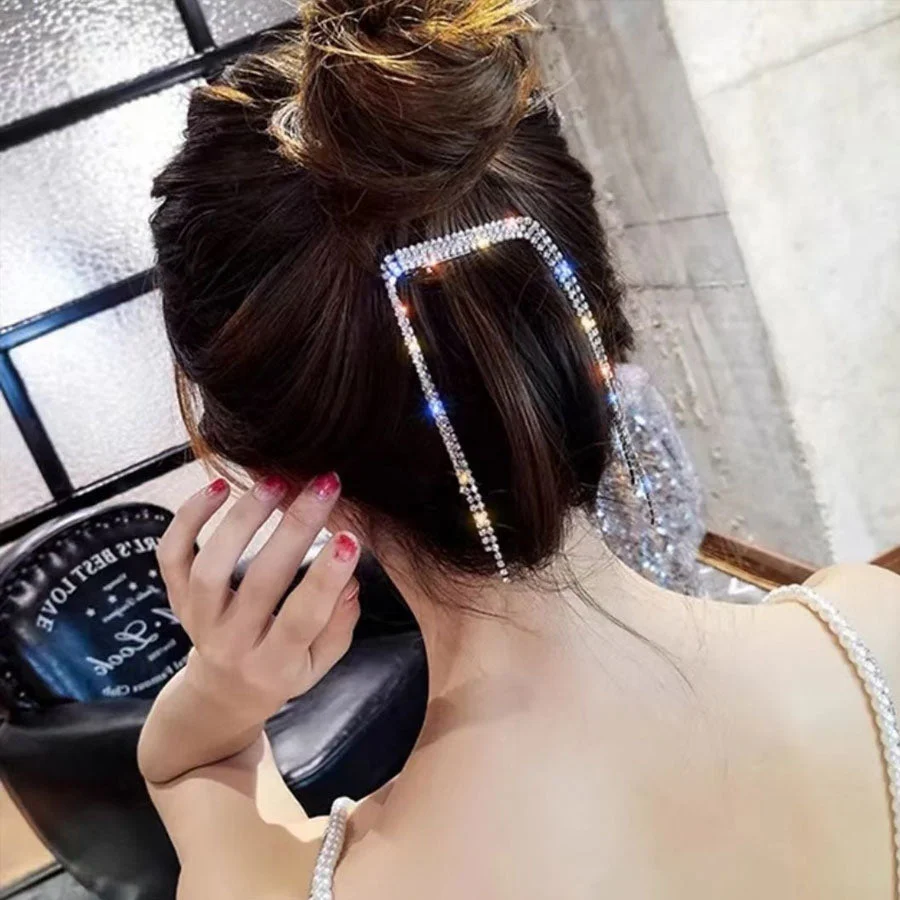 (ゴールド(大))キラキラヘアピン 揺れるヘアピン タッセル付き 髪飾り 祭り 成人式 卒業式 オシャ 上品 パーティー飾り 古風 ヘアアクセサリー