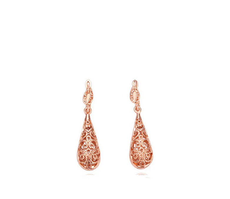 しずく ピアス  レディース  ゆれる ファッション アクセサリー 水滴 (ゴールド)