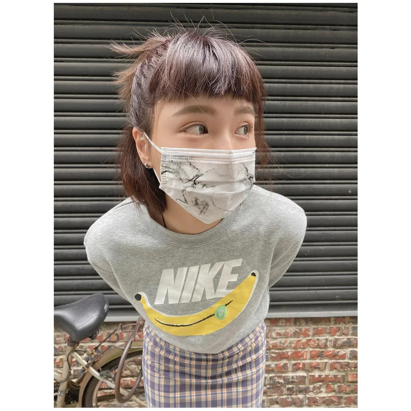 【93％OFF♪】『花粉症対策にもオシャレを』マーブル柄のオシャレな不織布マスク　普通サイズ 500枚入り 「マーブル・ホワイト」　１枚当たり７円　台湾NO.1のマスクブランド『JIUJIU』