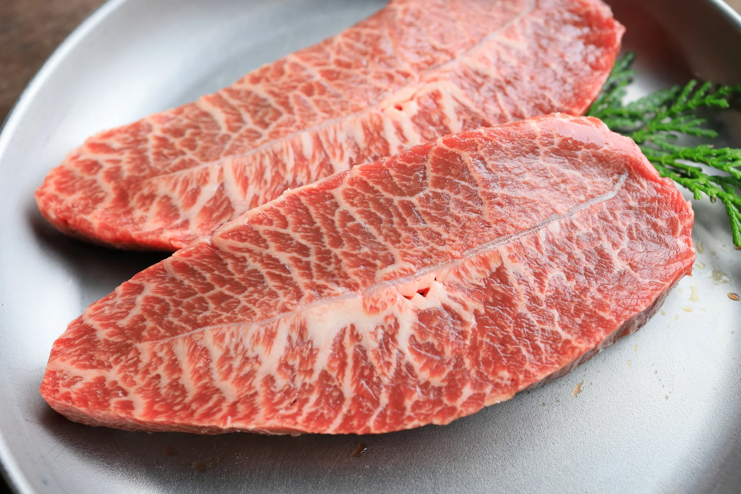 九州産黒毛和牛ミスジステーキ　500ｇ（100ｇ×5ｐ）　超希少部位　牛肉 ギフト 送料無料 焼肉　 冷凍 　業務用　お手軽 お取り寄せ お取り寄せグルメ 北海道と沖縄を除き 【送料無料】