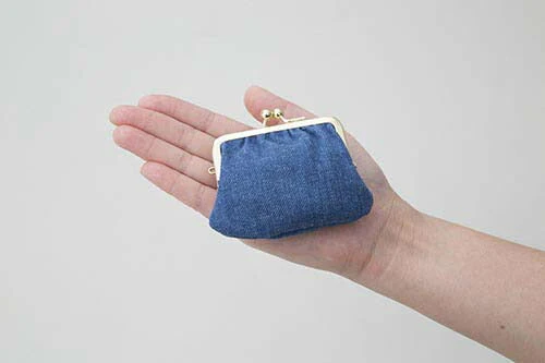 ぽっちゃり“かわいい“デニムがま口財布（ブルー）[ デニム 岡山デニム 財布 小銭入れ コインケース レディース がま口 シンプル 財布 小物入れ 小物 小さい ミニ コンパクト 使いやすい かわいい 大容量 日本製 ]