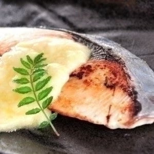 【海鮮福袋】7種以上入り（うに・天然まぐろ・伊勢えび等々）15000円相当