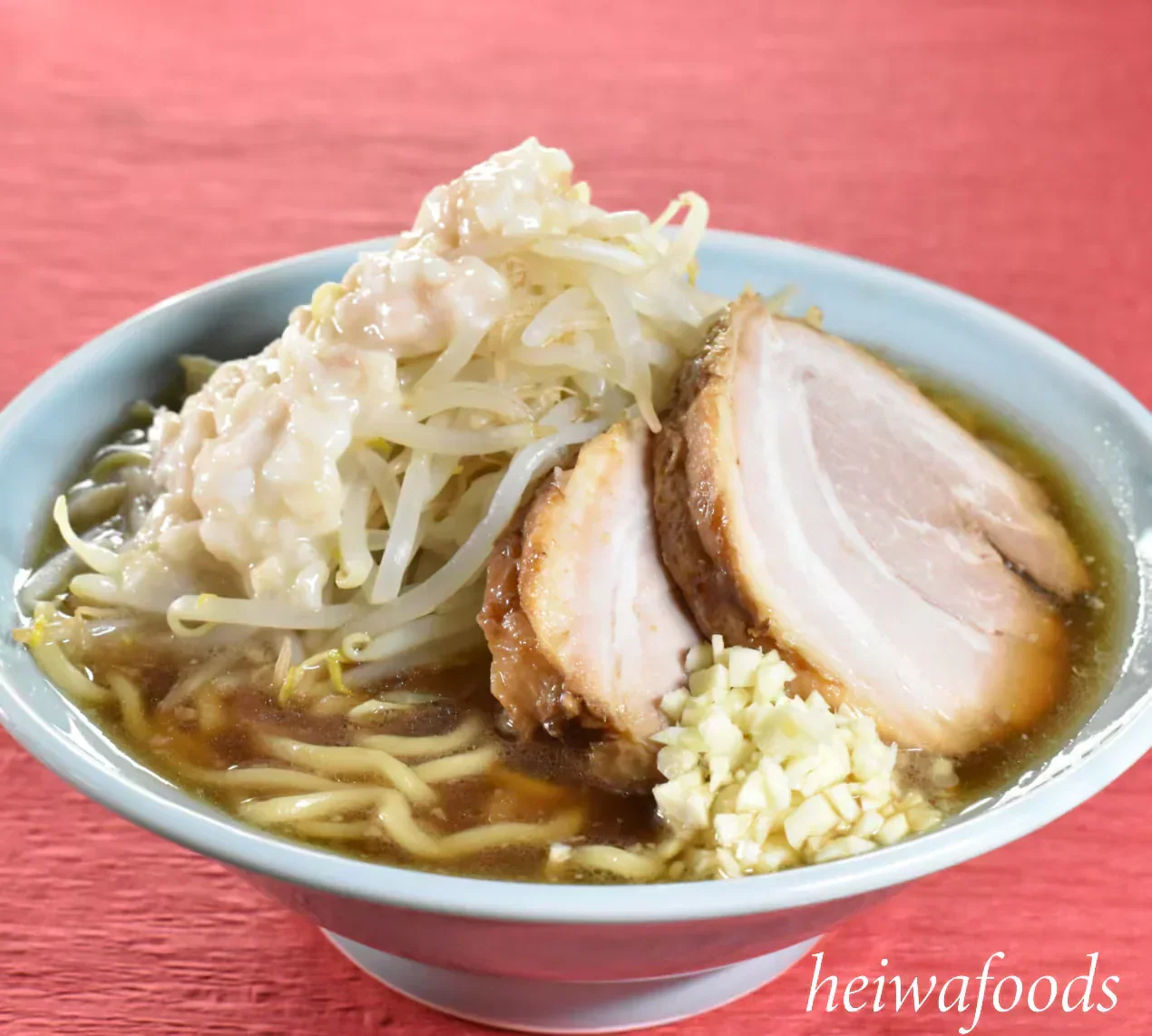 背徳の極み 背脂入り ニンニク醤油スープ 5p ラーメン 二郎