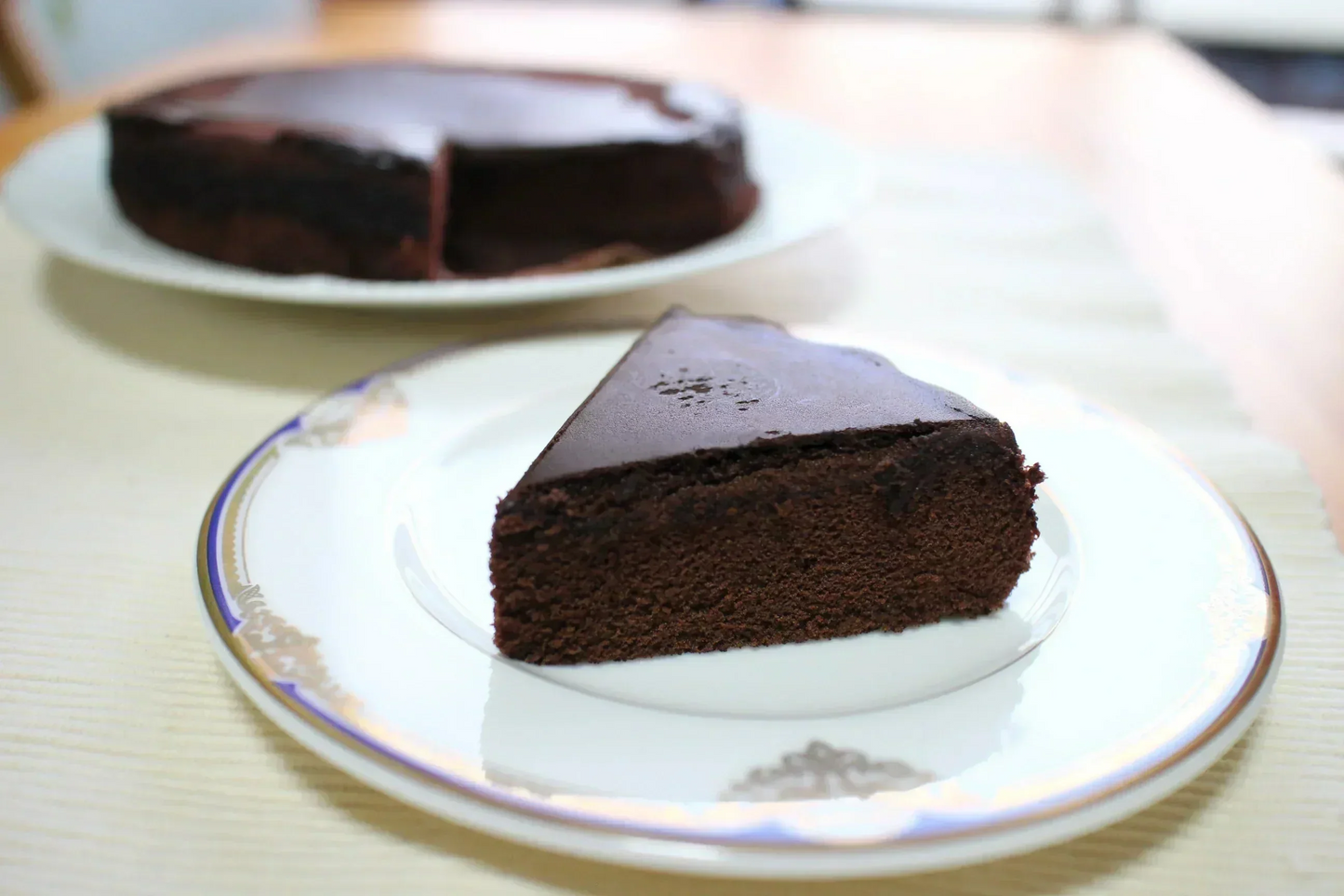 六甲山麓牛乳使用チョコレートケーキ（6号）x2個セット　常温保存OK＜冬季限定＞