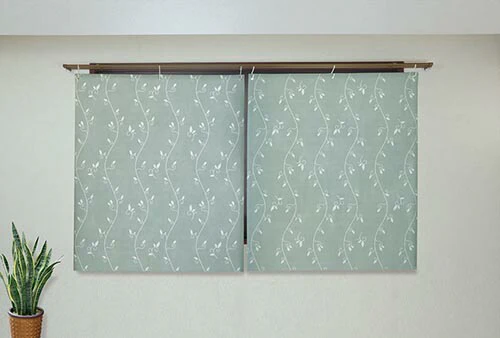 ヴィクトリー インテリアアート断熱・遮光シート２枚組 グリーン系 90×200cm  紫外線カット UVカット 遮熱 遮光 窓ガラス 省エネ 節電
