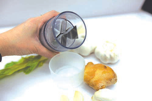 プレカットチョッパー [ みじん切り 料理 時短 キッチン キッチン雑貨 キッチン用品 スライサー 押すだけ 簡単 便利 にんにく しょうが 野菜 カット 安い 送料無料 ]
