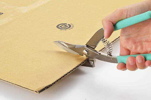 はさみ 解体 切断 分別 切れ味 人工芝 皮革 プラスチック 使いやすい 大掃除 ハサミ 簡単 手軽　安全 国産 ダンボール CD 大型ごみ カーペット 日本製  エコ解体鋏 サクサクくん