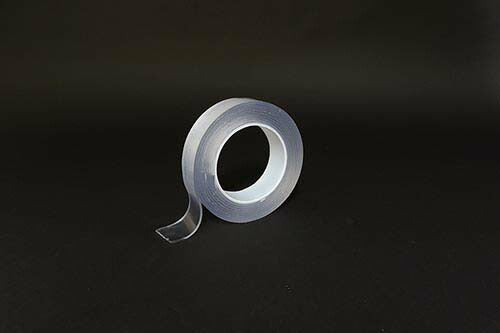 両面ジェルテープ ３ｍ  両面テープ 超強力 はがせる 3m 透明 シリコン テープ ゲルテープ はってはがせる 滑り止め 配線 壁掛け ポスター 賃貸 マンション 団地 防災 地震対策 騒音対策 すっきり 収納 ズレ防止 固定 施工不要
