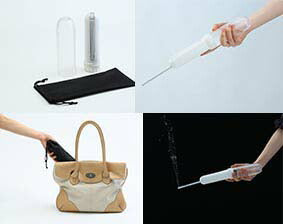 電動式シャワーウォッシュ [ 携帯用洗浄機 トイレ用品 携帯用 おしり洗浄器 電池式 持ち運び 容量140ml ポーチ付き 旅行 災害 防災グッズ 介護 高齢者 オムツ替え 赤ちゃん 育児 ペット 散歩 強さ切り替え お尻洗浄 おしり洗浄 ]