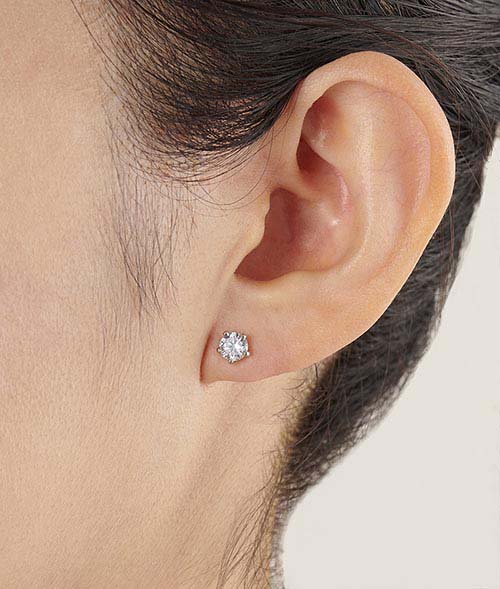 キュービックジルコニア「チタンピアス＆チャーム付きキャッチ」セット ピアス チタン 記念日 ギフト プレゼント 彼女 夫婦 母の日 誕生日 ハート 揺れる