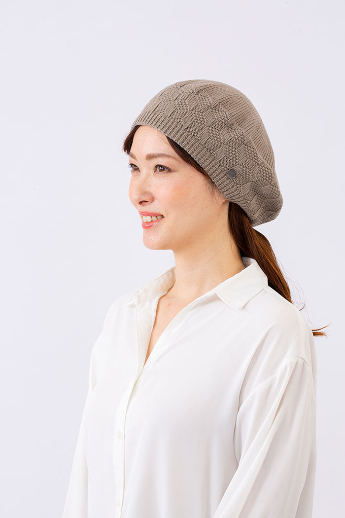 【ワイン】ヒロココシノ　編み柄入ニットベレー帽 ブラック ワイン レッド ベージュ レディース 大きめ 帽子 春夏 秋冬 夏用 お出かけ おしゃれ ギフト 母の日 敬老の日