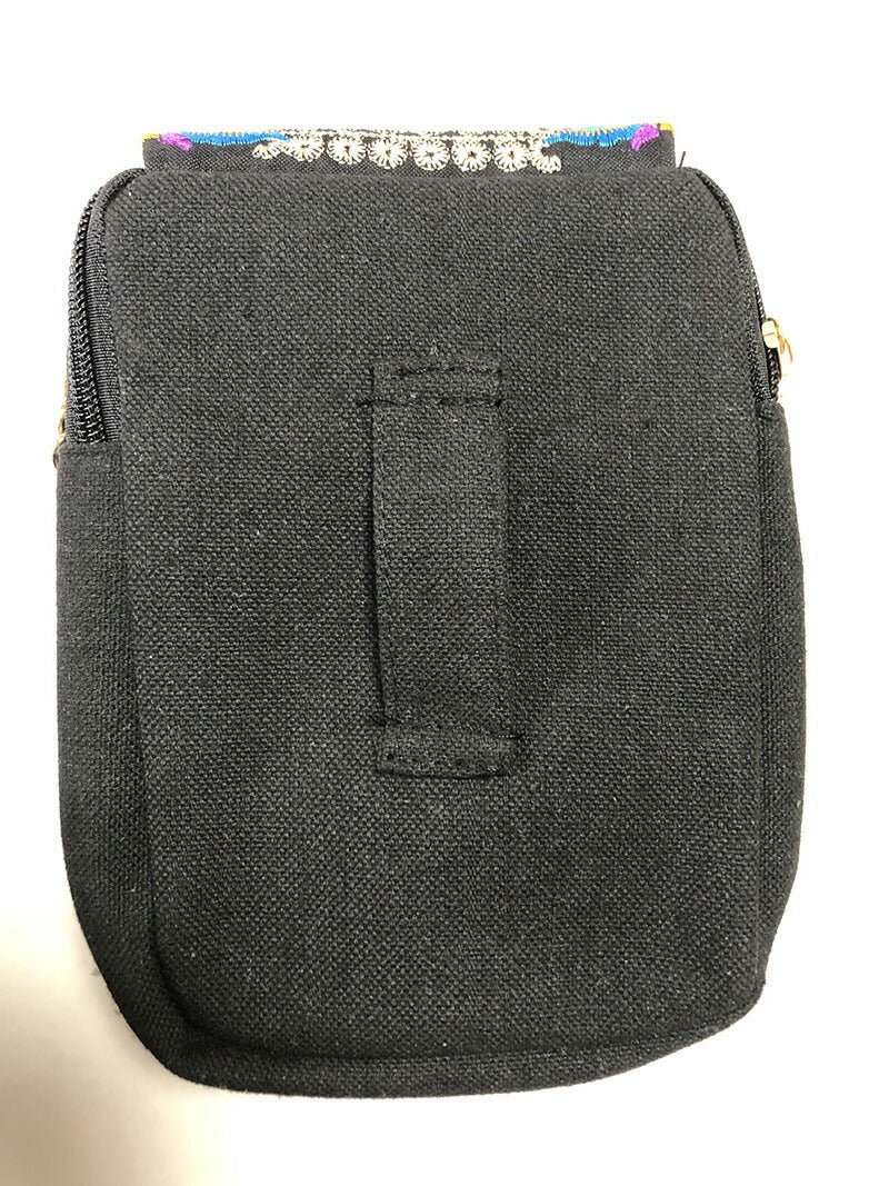 ポシェット レディース 斜めがけ 縦型 軽量 軽い おしゃれ 40代 50代 60代 開運 刺繍 ブラック 黒