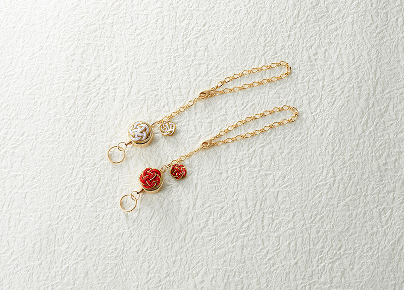 【白梅】水引細工 リールキーホルダー リールストラップ 伝統工芸品 おしゃれ かわいい レディース 30代 40代 50代 / 水引細工「梅結び」リールキィー