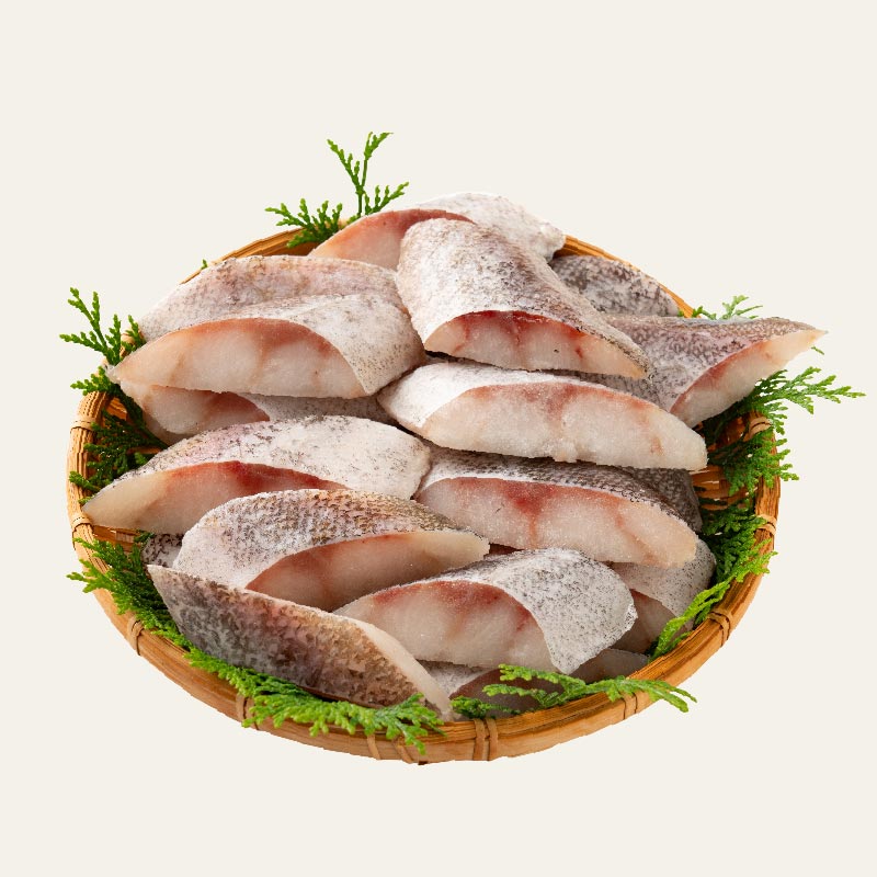 真鱈 鱈 タラ 骨取り 切り身 30g×20切 無塩 国産 北海道産 天然 マダラ 骨なし チャック袋 バラ凍結 冷凍 塩なし ギフト グルメ プレゼント
