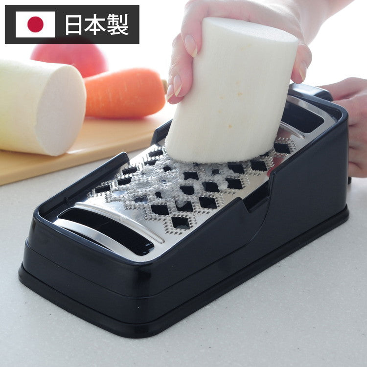 楽楽おろしてみま専科 極み 日本製 燕三条 ふわふわ大根おろし器 ステンレス製おろし金 ハンドル付き 大根おろし 本目立て おろし器 おろし金 グレーター アーネスト A-76912【送料無料】