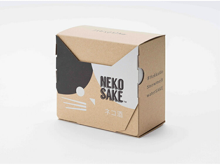 ネコサケ呑みくらべセット 日本酒 清酒 純米酒 カップ酒 一合 180ml 北海道 ネコ 猫 ねこ ギフト ラッピング プレゼント 手土産 化粧箱 巾着付 Kカンパニー NEKOSAKE ネコ酒 国産米 飲み比べ 2本【送料無料】