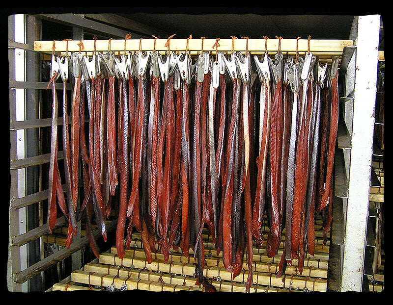 【超得ハイパーSALE】鮭とば カット 100g 皮なし とば つまみ 北海道産 天然秋鮭 天然鮭 秋鮭 さけとば 鮭トバ トバ 珍味 ソフト おつまみ 食べ物 乾物 酒のつまみ 酒の肴 贈り物 [送料無料] [ゆうパケット] 母の日 プレゼント ギフト  母の日思いの 健康 実用的 父の日 子供 孫 ※ポスト投函商品の発送は1～2週間前後になります