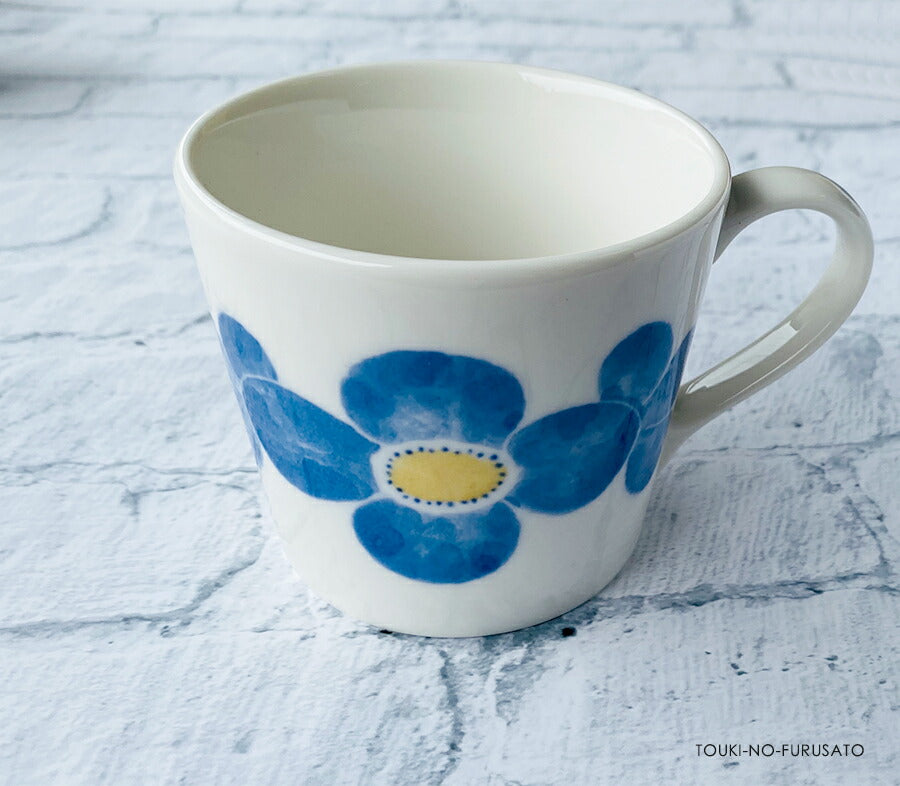 Lotta-ロッタ- マグ ブルー Φ 90 × 122 × 80H　250cc  花 flower フラワー 電子レンジOK 食洗機OK MUG コーヒーマグ コーヒーカップ マグカップ  食器 SNS映え インスタ映え  国産 美濃焼 日本製 おしゃれ   陶器のふる里  trysケ