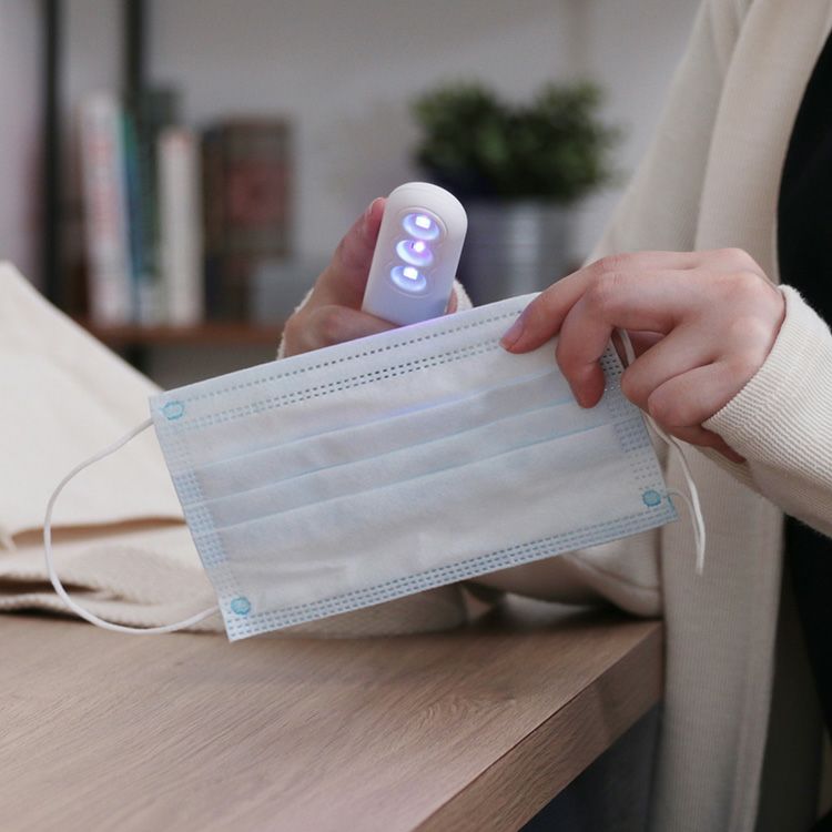 【限定クーポンで5%OFF！】【メール便】充電式 UV除菌ライト MO-T005 plusmore