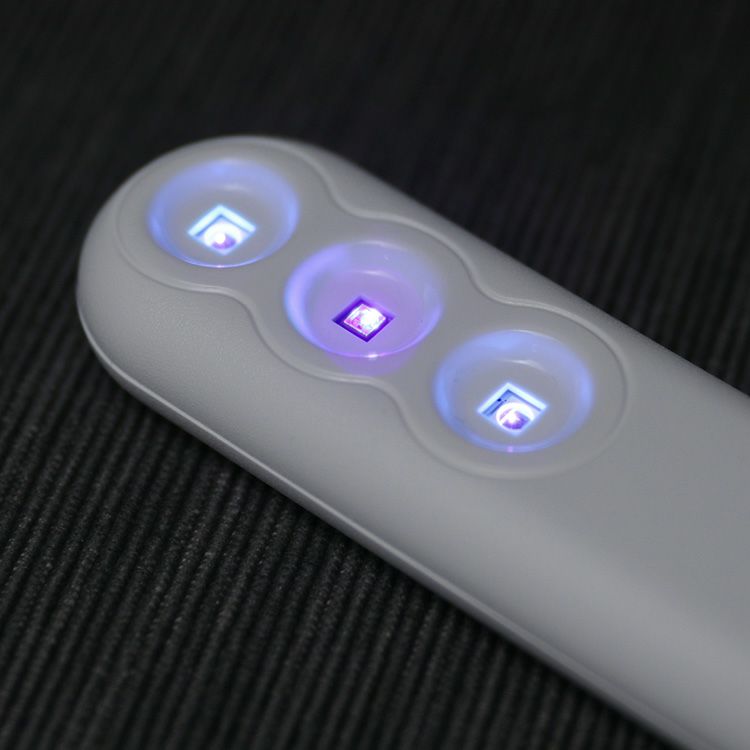 【限定クーポンで5%OFF！】【メール便】充電式 UV除菌ライト MO-T005 plusmore