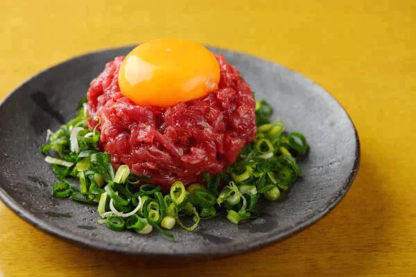 馬肉専門店 菅乃屋 赤身ユッケ 250g(50g×5p)【ゲリラセール】