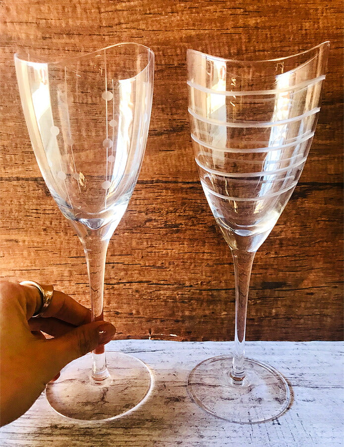 送料無料アイテム MERLOT (メルロー) ワイングラス290ビーズ＆ウェーブペアセット 容量284cc 箱入り  陶器のふる里  stock ガラスコップ セット おしゃれ ギフト プレゼント 引き出物 記念日　お祝い シャンパングラス カップル 結婚祝い 乾杯