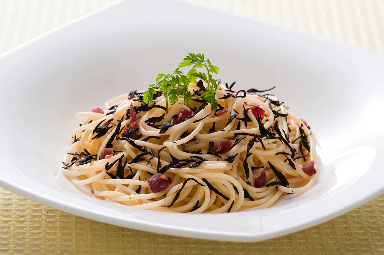 国内産ひじき使用
ソフトひじきふりかけ（梅入り）　
70g×5袋セット【送料無料】