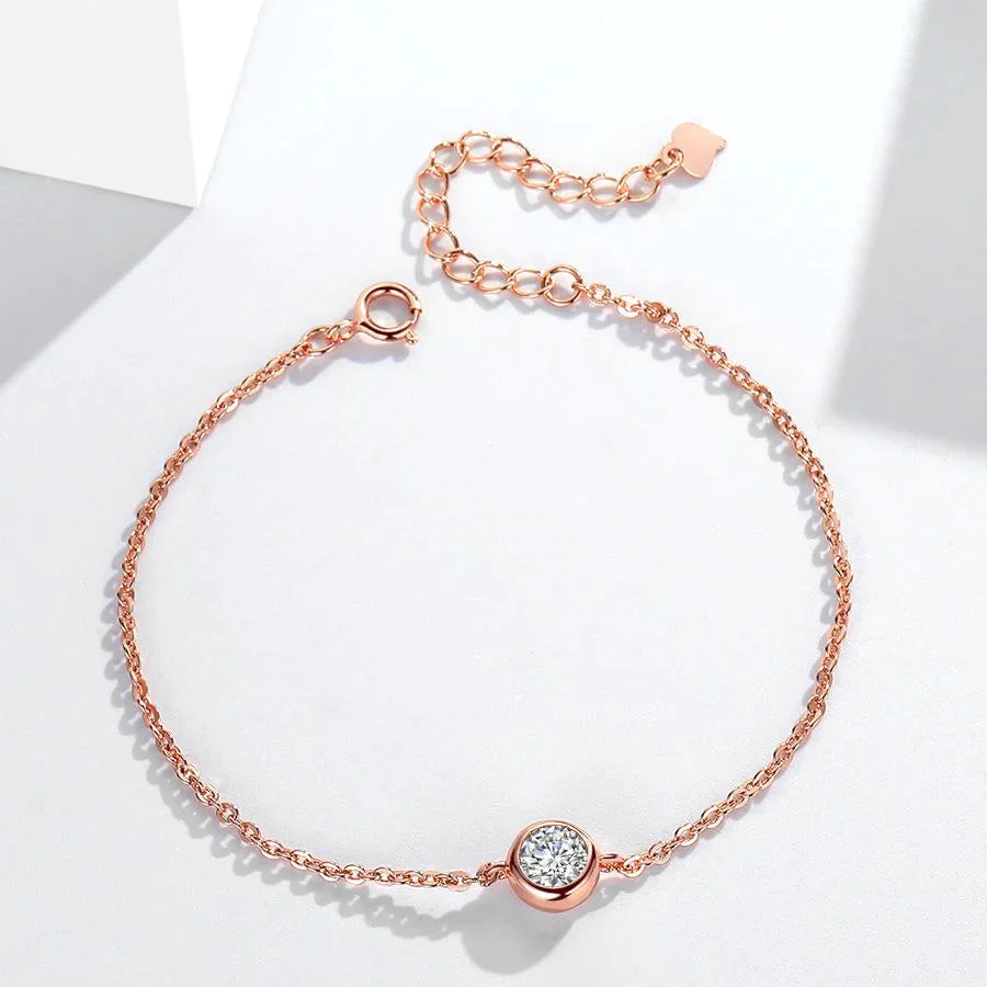 KAUCHE限定価格　通販安価保証　#品番A01#    1４９９円・セット” ネックレス＆ブレスレット”　　上品な輝き 一粒 Czダイヤモンド 18金ゴールド仕上げ サージカルステンレス かぶれにくい　錆びにくい　変色しない　A01