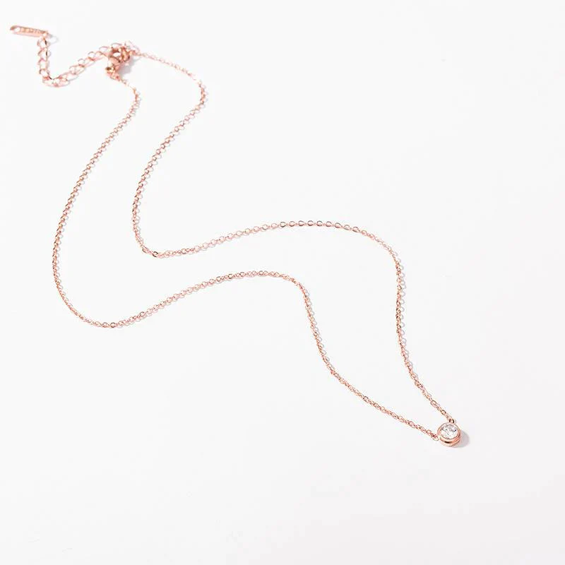KAUCHE限定価格　通販安価保証　#品番A01#    1４９９円・セット” ネックレス＆ブレスレット”　　上品な輝き 一粒 Czダイヤモンド 18金ゴールド仕上げ サージカルステンレス かぶれにくい　錆びにくい　変色しない　A01