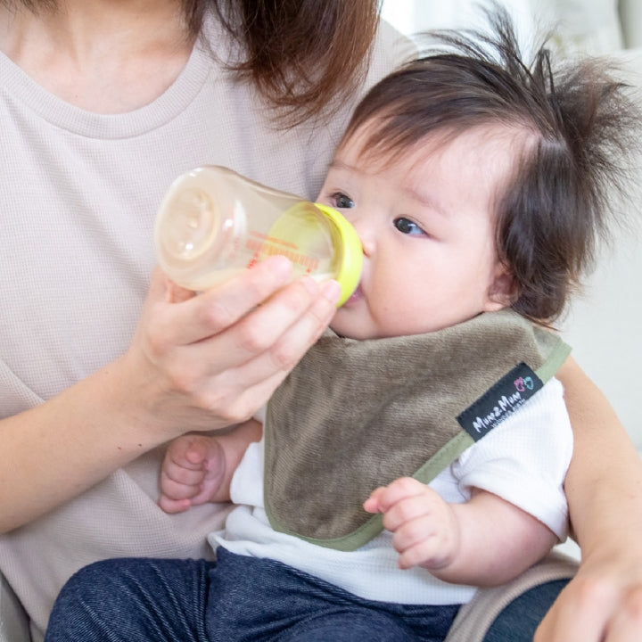 Mum2Mum スタイ バンダナ 日本正規品 ワンダー ビブ　オリーブ
