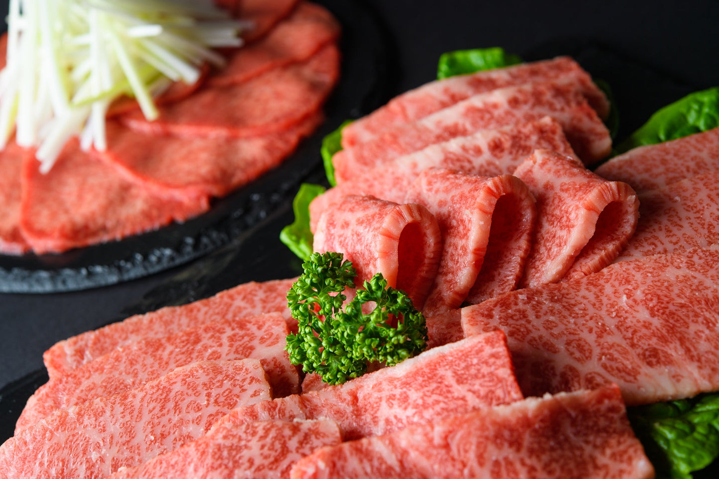 訳あり激安[1kg]艶さし!佐賀牛焼肉切り落とし　1ｋｇ（500ｇ×2Ｐ）牛肉 ギフト 送料無料 佐賀牛　業務用 冷凍 焼肉　和牛　お手軽 お取り寄せ お取り寄せグルメ 北海道と沖縄を除き 【送料無料】
