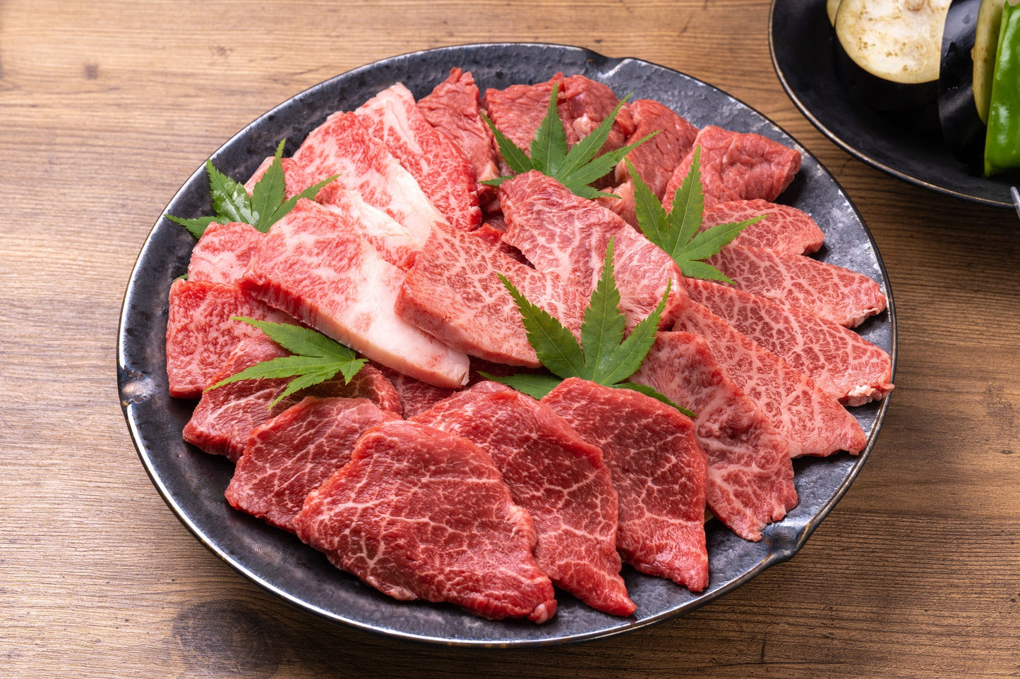訳あり激安[1kg]艶さし!佐賀牛焼肉切り落とし　1ｋｇ（500ｇ×2Ｐ）牛肉 ギフト 送料無料 佐賀牛　業務用 冷凍 焼肉　和牛　お手軽 お取り寄せ お取り寄せグルメ 北海道と沖縄を除き 【送料無料】