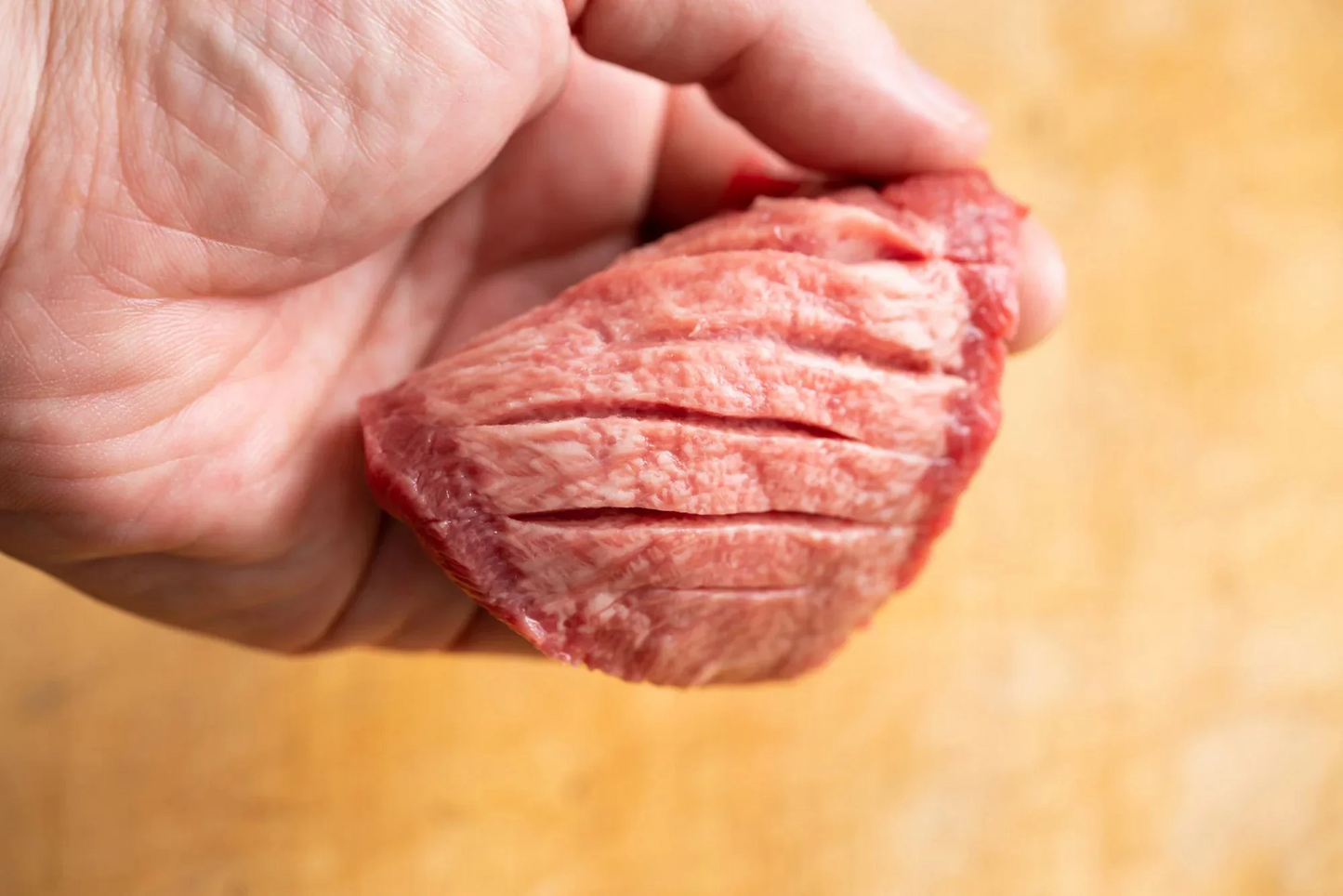 たれ仕込み！やわらか味付牛タン　1ｋｇ（500ｇ×2ｐ）牛タン ギフト 送料無料 たん　業務用 冷凍 味付　焼肉　バーベキュー お取り寄せ お取り寄せグルメ 北海道と沖縄を除き 【送料無料】