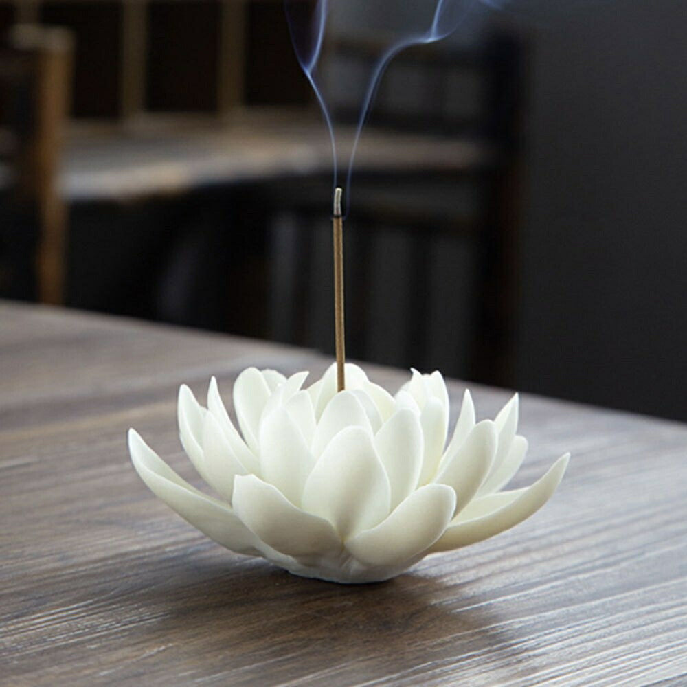 お香立て 蓮の花 蓮華 風水 開運 線香立て ホワイト オブジェ 幸運ロータス 金運 幸運蓮華 アジアン 香炉に合うアジアン 雑貨 香炉 仏具 お香 中国 インセンスホルダー 蓮 ロータス インドネシア アジアン雑貨 アジアンインテリア