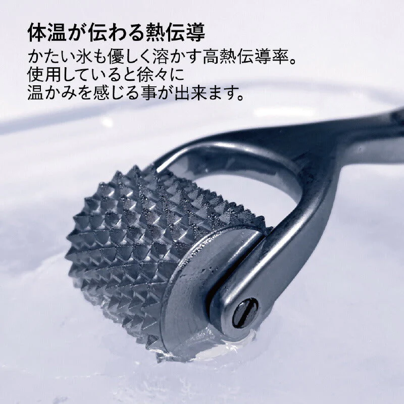 ヘアマッサージ 熱伝導スカルプローラー ブラック 頭皮マッサージ 美顔ローラー  ヘッドローラー 頭皮ケア リフトアップ 美容鍼 スカルプ ヘアケア 女性 男性 薄毛 美容グッズ ツボ 押し コロコロ プレゼント