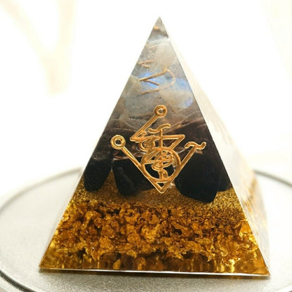 置物 オルゴナイト エジプト ストーン チャクラ 幸運 パワー 石 コイル 金箔 有機物 無機物 ピラミッド 三角形 樹脂 パワ−ストーン  癒し 浄化 パワースポット マイナスイオン スピリチュアル 開運 癒し インテリア 玄関 リビング お守り