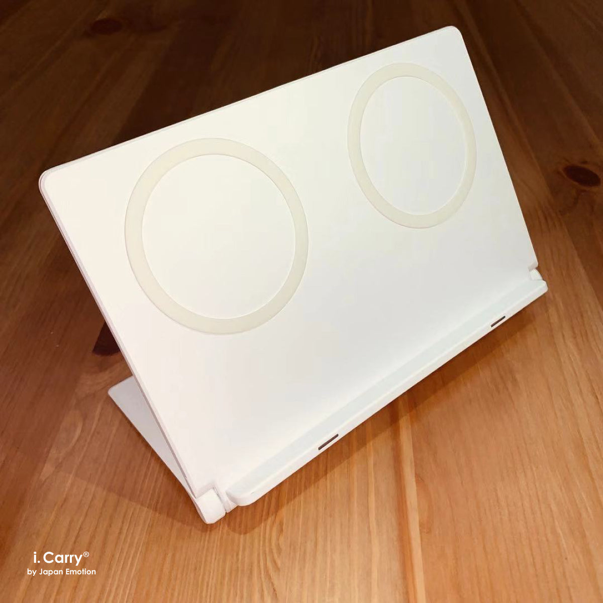 （ホワイト）対応アダプタセット i.Carry 2台同時 ワイヤレス充電器 + 急速 AC04アダプター セット　17-BAT51-ACSET