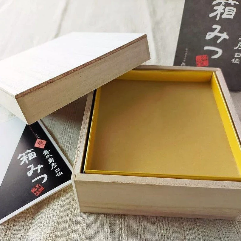 【極箱みつ】　はちみつ　ハチミツ　ご褒美　国産蜂蜜　ギフト　まるごと　冬　限定　御歳暮　お歳暮