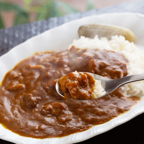 【洋食百名店2020】大阪  洋食Revo 和牛すじカレー レトルト200g カレー 牛すじカレー