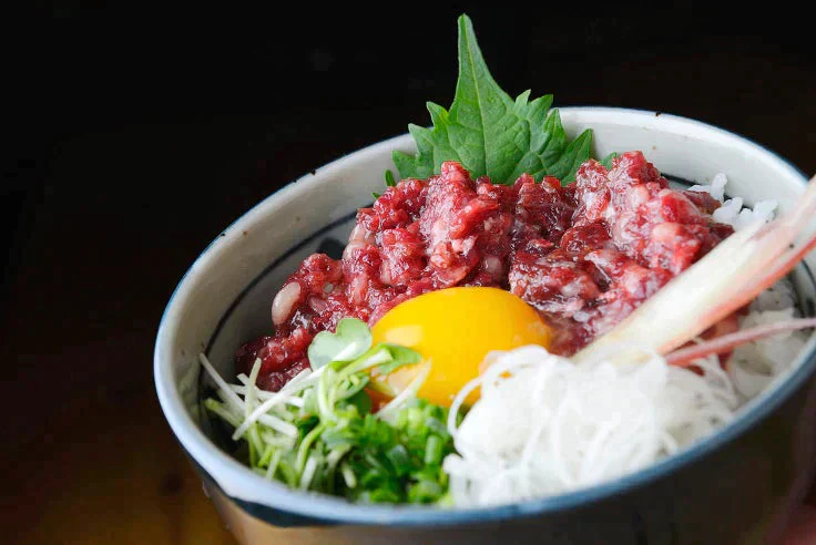 馬刺し 桜うまトロ（馬肉ネギトロ）計300g(60g×5p) 馬肉専門店 菅乃屋  熊本直送 【ゲリラセール】