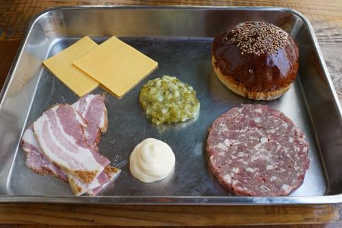 【ハロウィンCPセットC】THE GREAT BURGER FOR YOUR HOME 【 ベーコンチーズバーガー 2食分セット 】