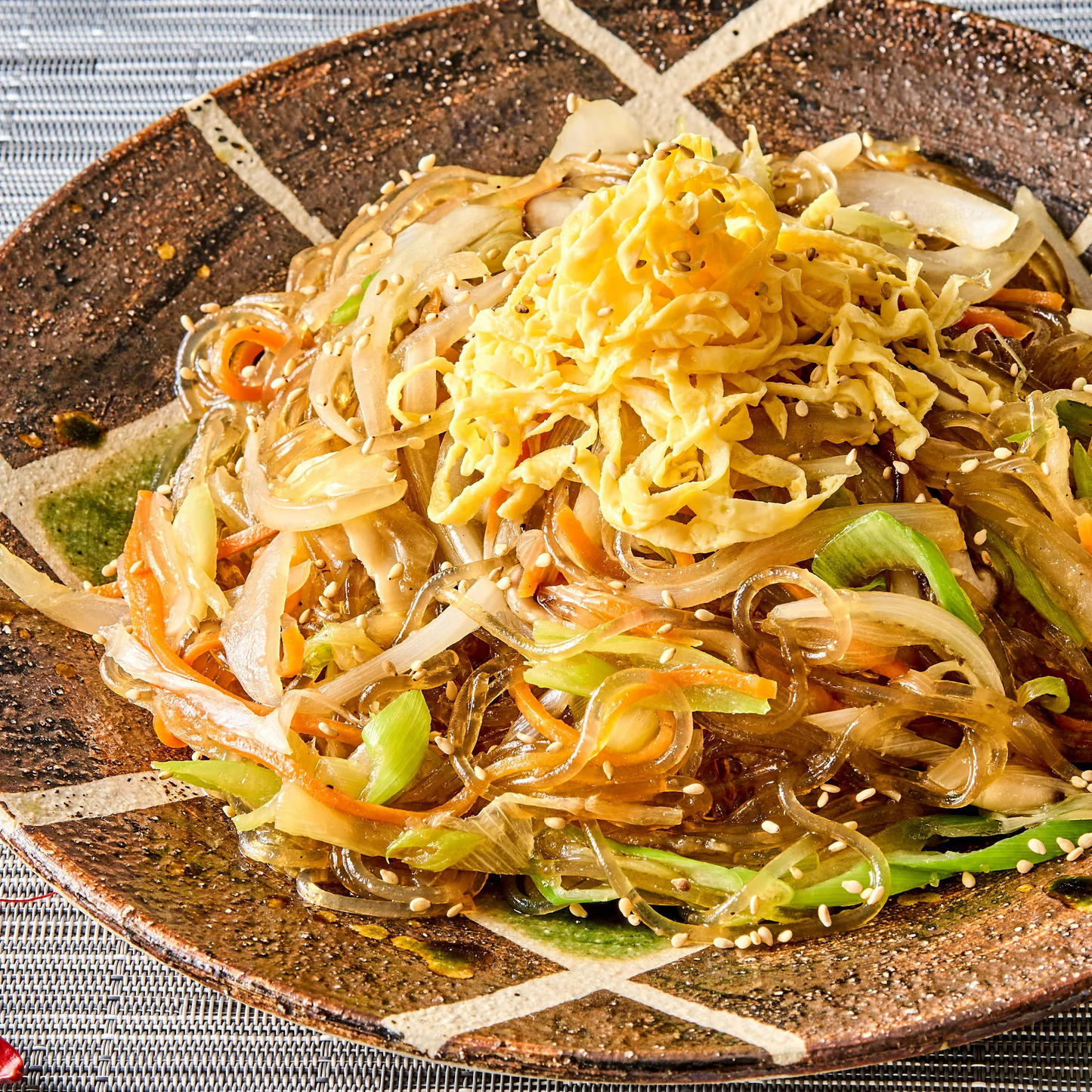 チャプチェ(チャプチェ、春雨、韓国料理、韓国商品、韓国、韓国食べ物、韓国食材、ミールキット、食材宅配、冷蔵食品、料理キット、食材セット、お試し)