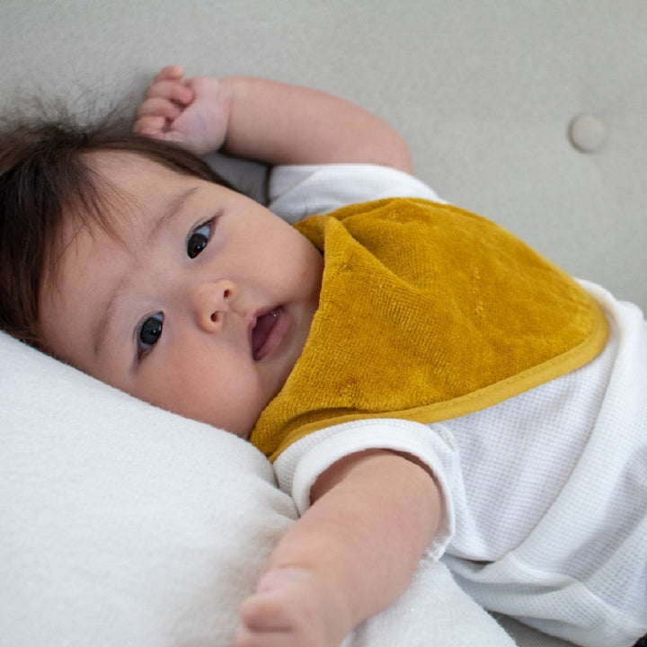Mum2Mum スタイ バンダナ 日本正規品 ワンダー ビブ　マスタード