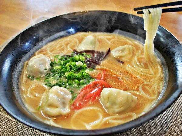 【100円シェア買い】大分とんこつ味2人前 人気の九州豚骨ラーメン 大分特産柚子胡椒風味 本場九州 お試しセット ご当地 メール便 保存食 非常食 まとめ買い お取り寄せ【ご新規さんとシェア買い】