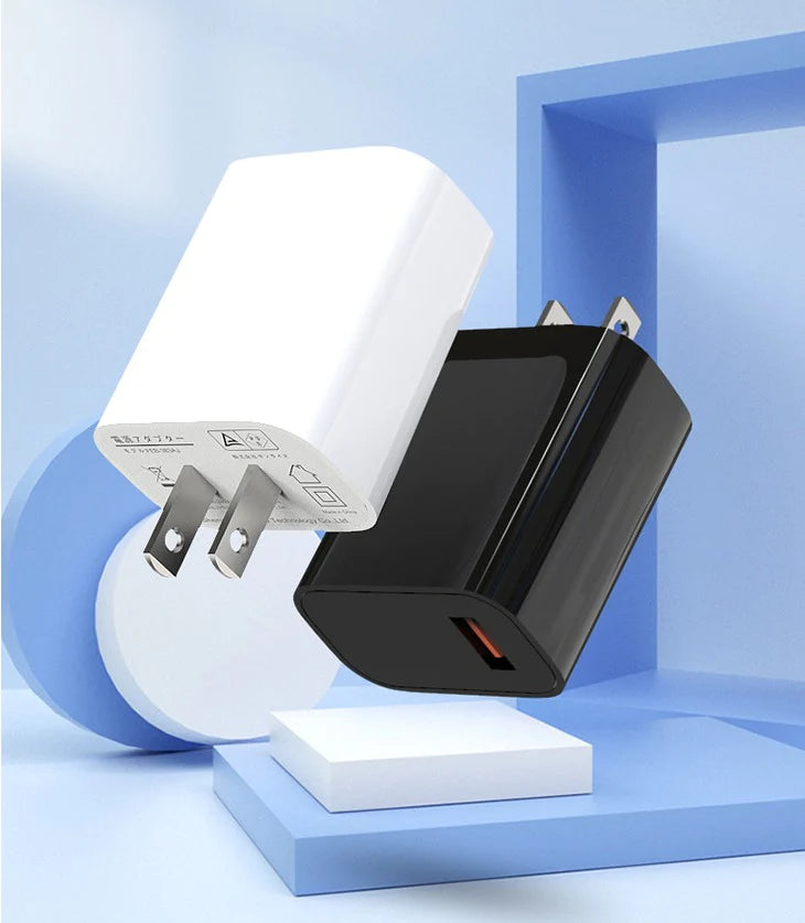【ホワイト】日本規格 USB充電 ACアダプター  type-C 同時充電 急速充電 超速充電 PD対応 iPhone android iPad 18W 3倍速い 高性能 高品質 コンパクト 持ち運び シンプル