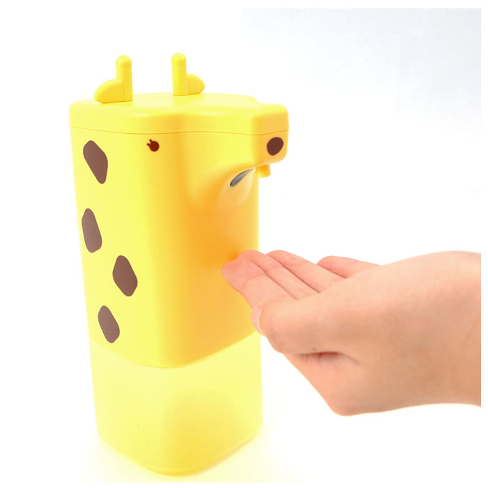 【キリン】 ハンドソープ ディスペンサー 自動 泡 通販 オートディスペンサー 液体 かわいい おしゃれ 子供 こども 子ども キッズ アニマル 動物 ノータッチ 電池式 乾電池 コードレス