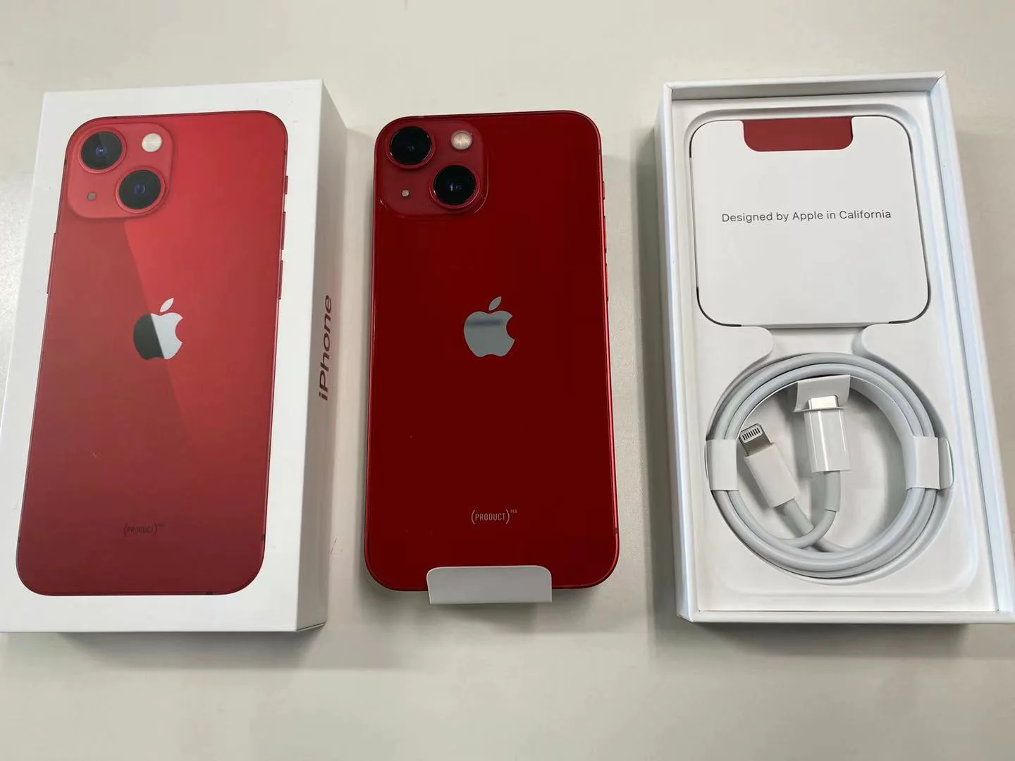 【未使用品】SIMフリー  iPhone 13 128GB レッド   [MLNF3J/A]  送料無料 【即納】【あす楽】【プレゼント】【ギフト】【家族】