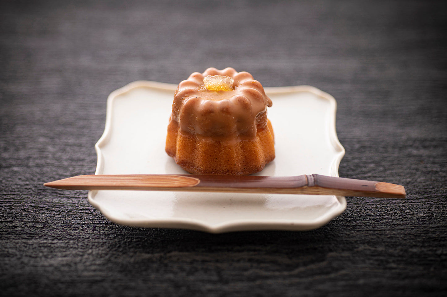 送料無料_和かぬれ羽衣 富小路やま岸 カヌレ スイーツ お菓子 ケーキ 和菓子 お歳暮 お年賀 お取り寄せ 冷凍スイーツ  #カウシェ