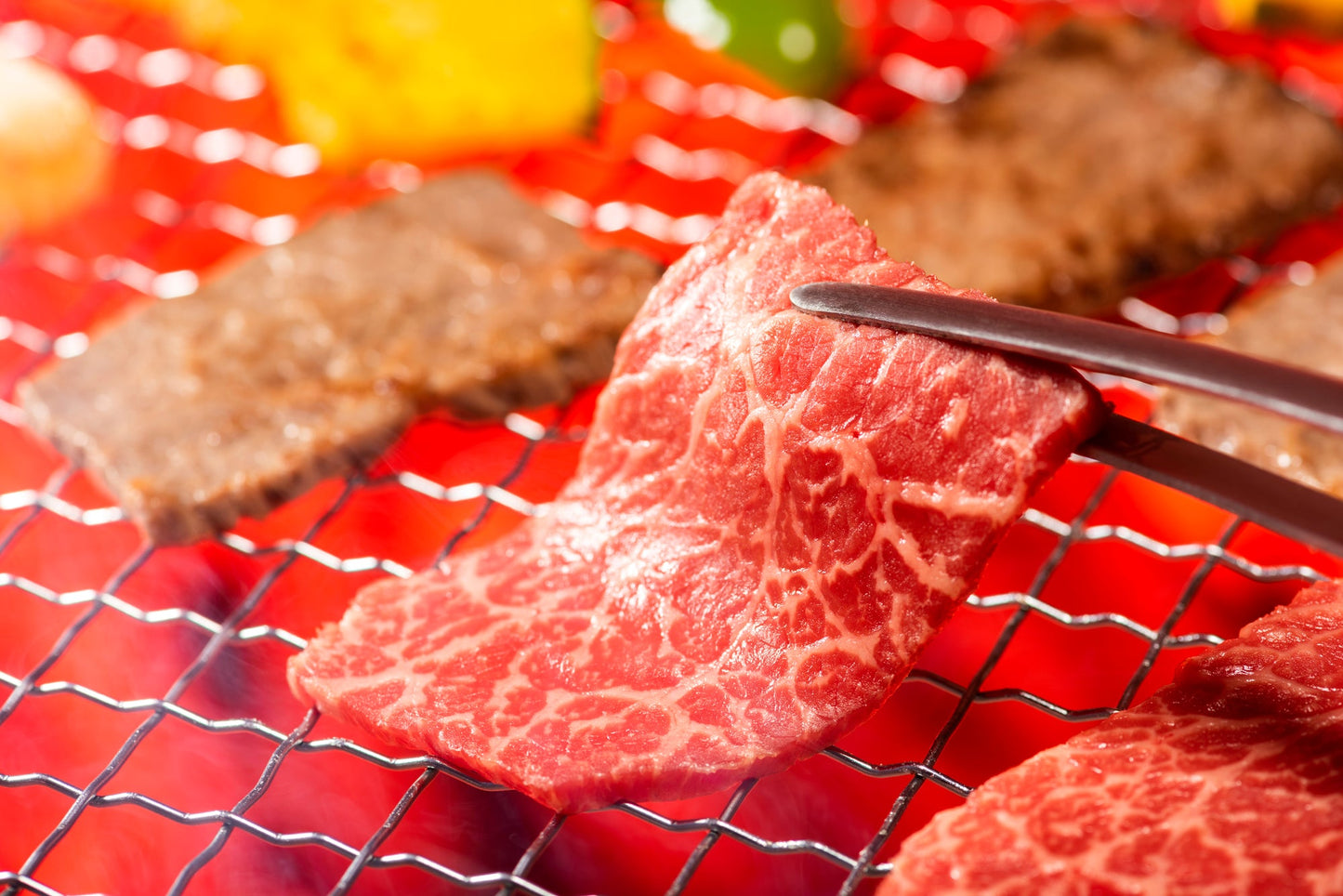 訳あり激安[1kg]艶さし!佐賀牛焼肉切り落とし　1ｋｇ（500ｇ×2Ｐ）牛肉 ギフト 送料無料 佐賀牛　業務用 冷凍 焼肉　和牛　お手軽 お取り寄せ お取り寄せグルメ 北海道と沖縄を除き 【送料無料】